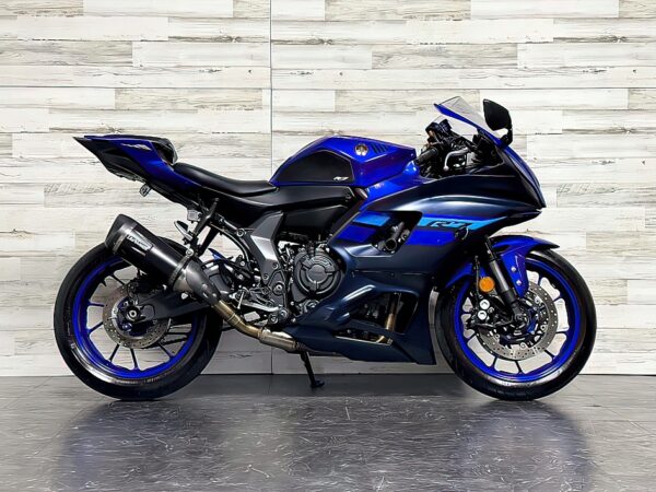 2024 Yamaha YZF-R7 - Image 4