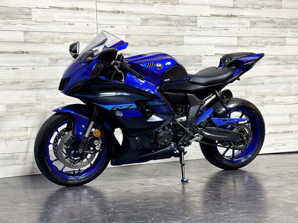 2024 Yamaha YZF-R7 - Image 2