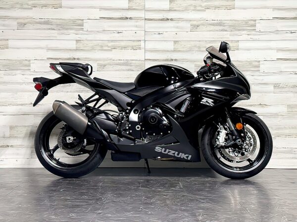 2024 Suzuki GSX-R600 - Image 4