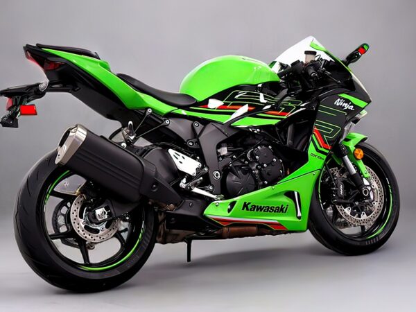 2024 Kawasaki Ninja ZX-6R - Image 4