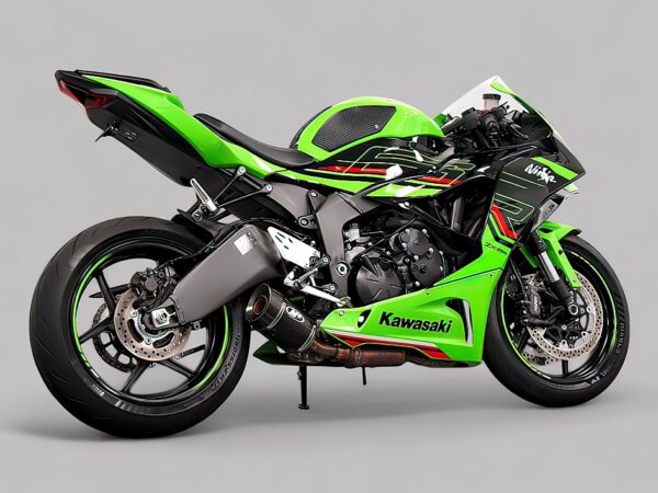 2024 Kawasaki Ninja ZX-6R - Image 3