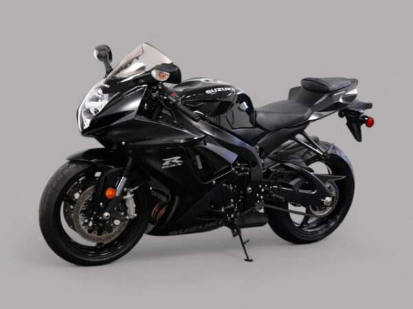 2024 Suzuki GSX-R600 - Image 2