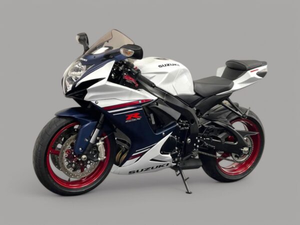 2024 Suzuki GSX-R600 - Image 3