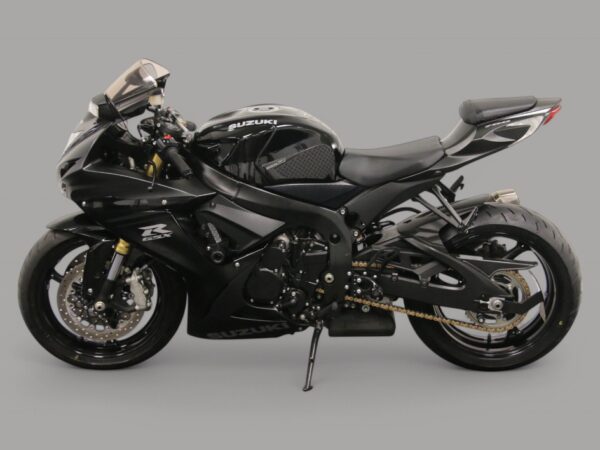 2024 Suzuki GSX-R750 - Image 2