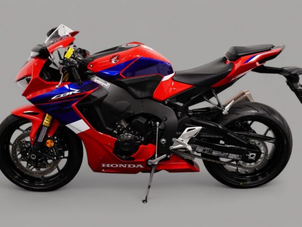 2024 Honda CBR1000RR - Image 2