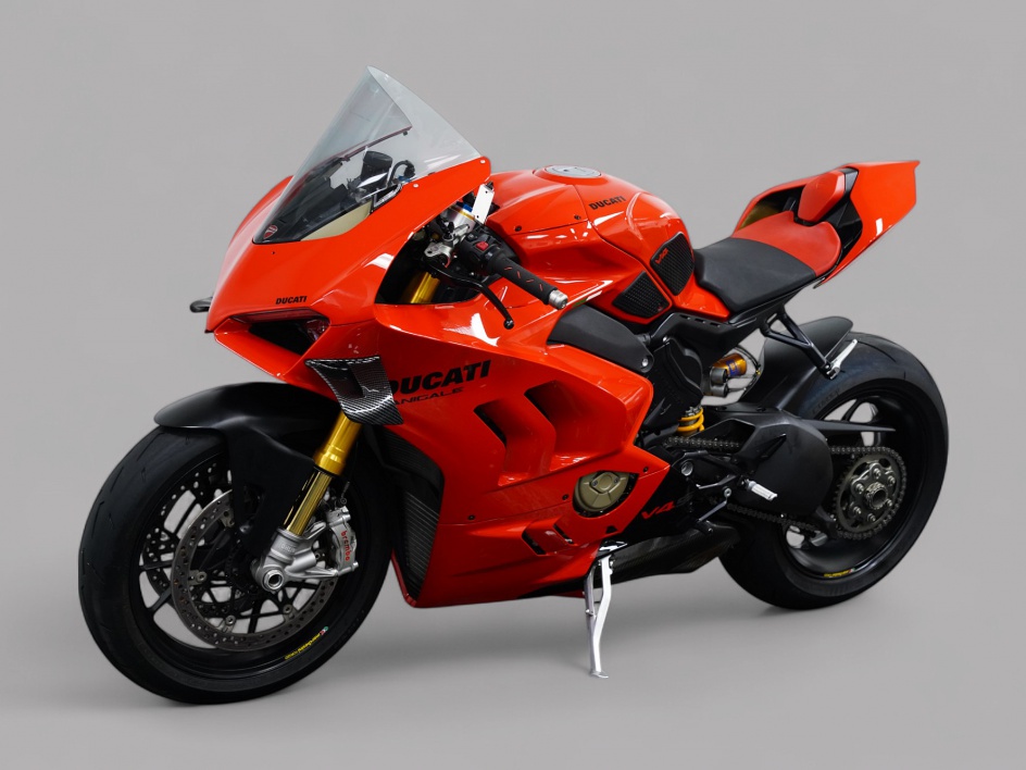 2024 Ducati Panigale V4 S