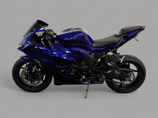 2025 Kawasaki ZX-6R - Image 2