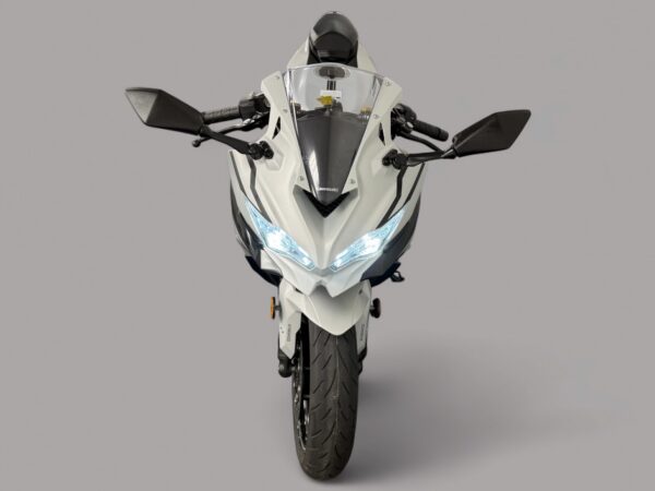 2025 Kawasaki Ninja ZX-4RR - Image 6