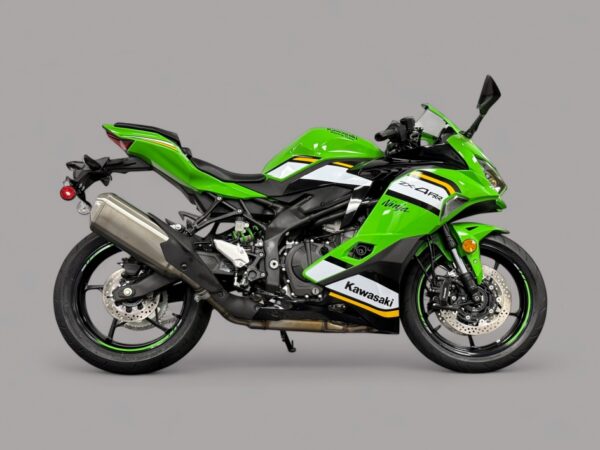 2025 Kawasaki ZX-4RR - Image 4