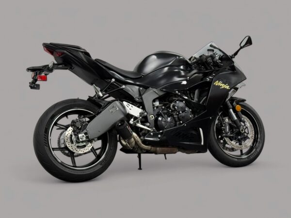 2024 Kawasaki Ninja ZX-6R - Image 4