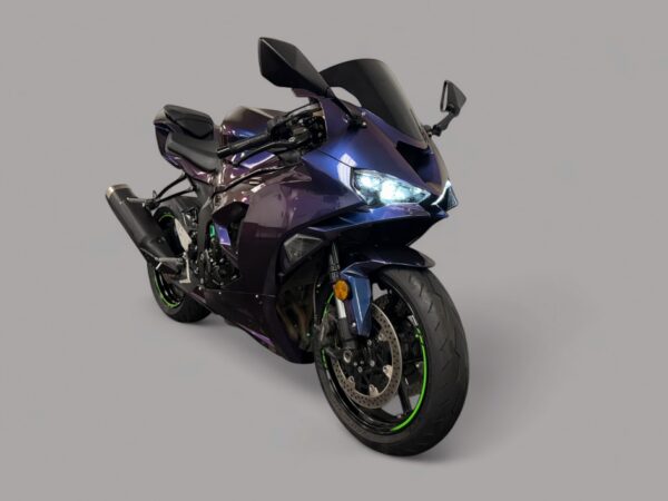 2024 Kawasaki Ninja ZX-6R - Image 5