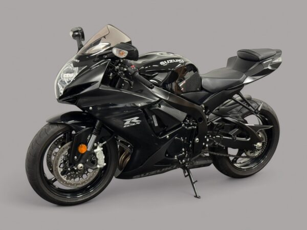 2024 Suzuki GSX-R600 - Image 2