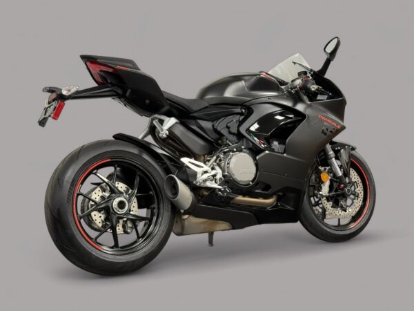 2025 Ducati PANIGALE V2 - Image 2