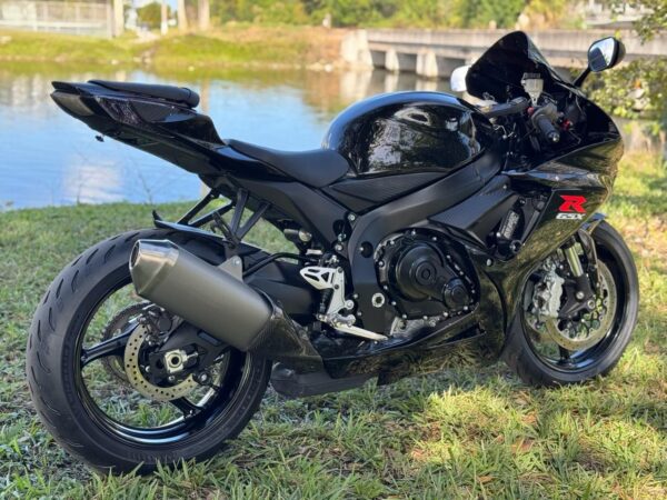 2017 Suzuki GSX-R600 for Sale - Image 2