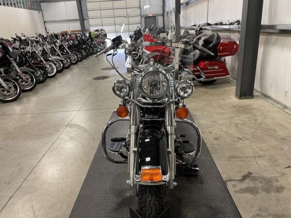 2015 Harley-Davidson® FLSTC - Heritage Softail® Classic - Image 2