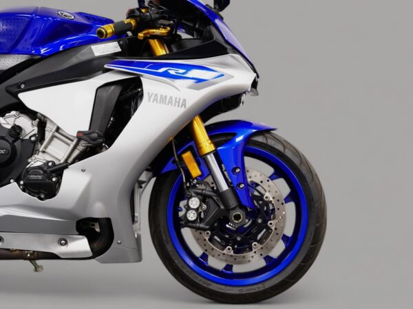 2015 Yamaha YZF-R1 - Image 2