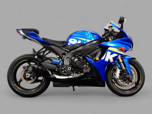 2015 Suzuki GSX-R750 - Image 2