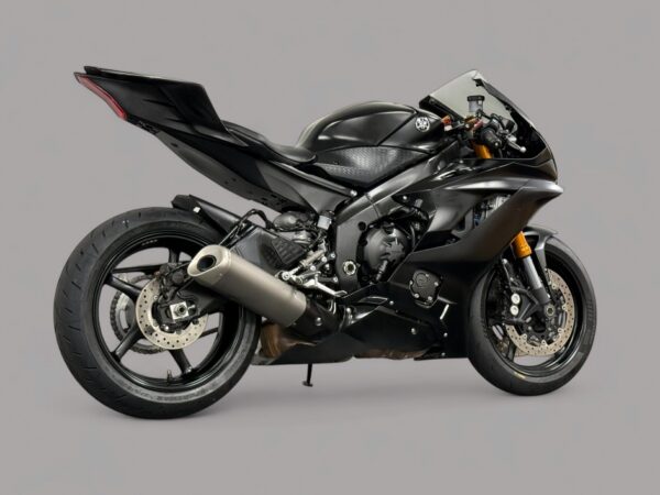 2023 Yamaha YZF-R6 RACE - Image 2